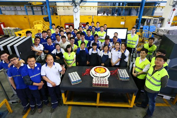 歐能優(yōu)生日會合影